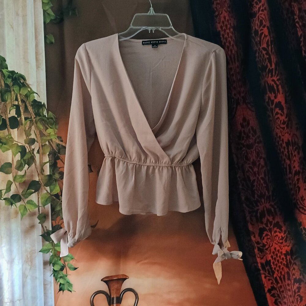 EUC: HYFVE V Sze Small Nude Blush Neck Peplum Tie Top Blouse
